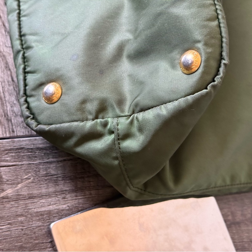 💎AUTHENTIC PRADA NYLON & LEATHER 2 WAY TOTE BAG💎 - Picture 8 of 13